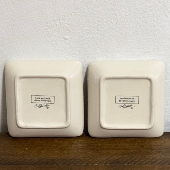 Chad Barrett x Creative Co-Op Christmas Tree and Poinsettia - 4" Trinket Dish - Picture 4 of 10